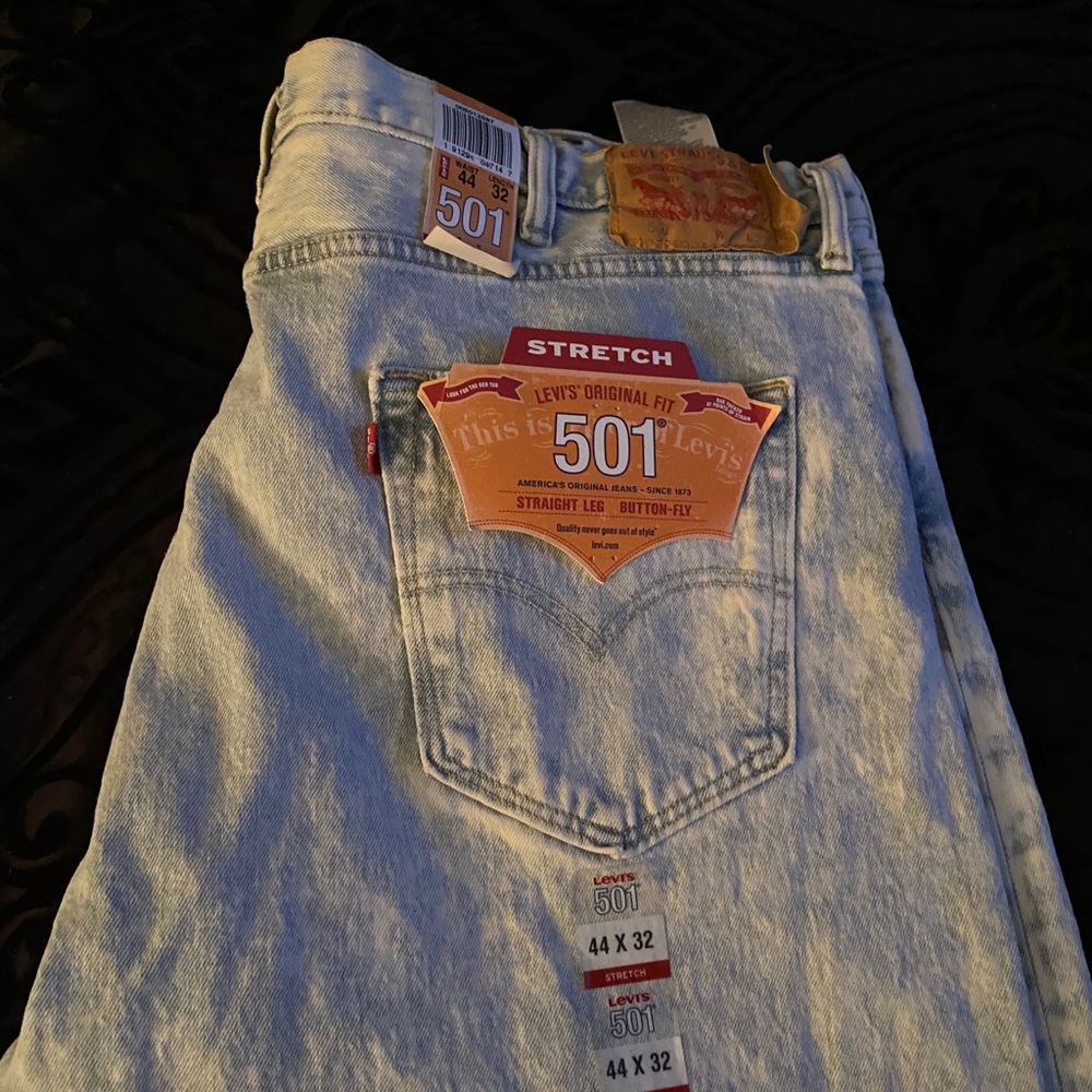 Men’s Levi jeans